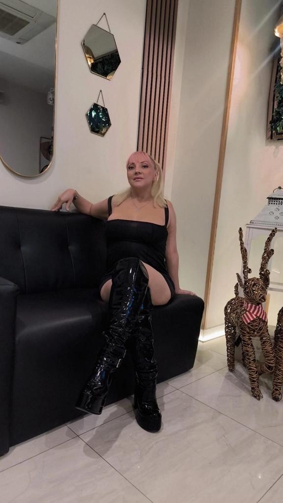 Chica busca chico en Alicante: 