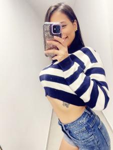 677659046: Chica busca chico en La Coruña