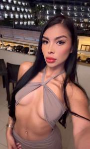 617781712: Chica busca chico en Barcelona