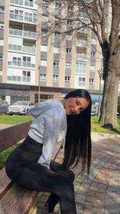 643114028: Chica busca chico en Navarra