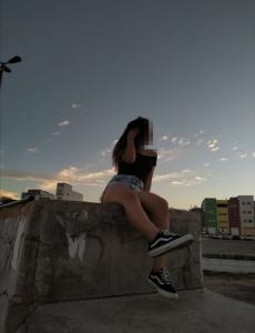 680460122: Chica busca chico en Cádiz