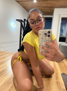 631217333: Chica busca chico en Gerona