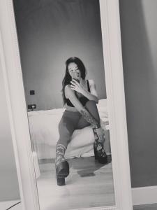 614420088: Chica busca chico en Málaga