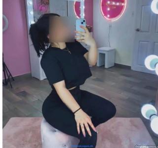 689322812: Chica busca chico en Barcelona