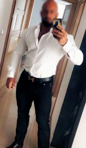 617463565: Chico busca chica en Sevilla