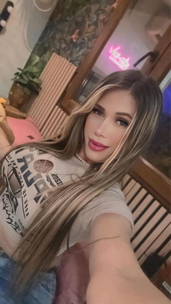 604201806: Travesti en Granada