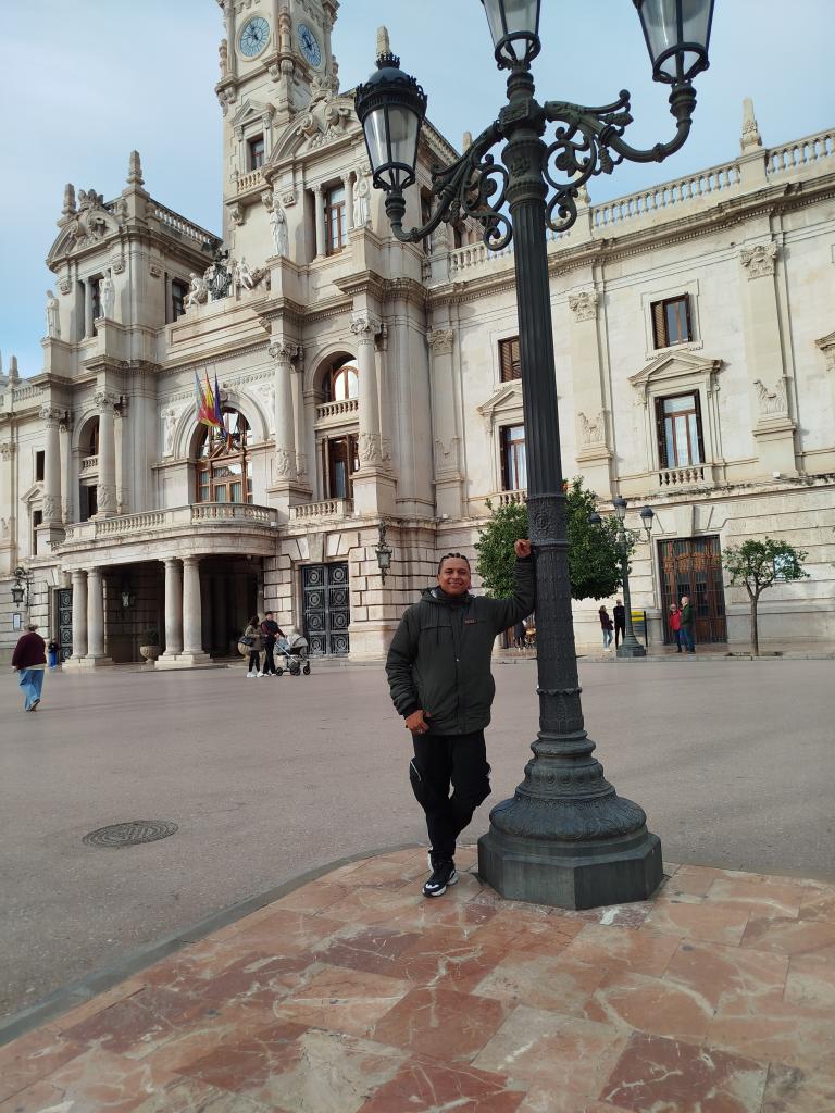 Chico busca chica en Valencia: 