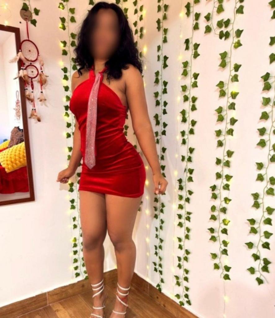 623567235: Chica busca chico en Madrid