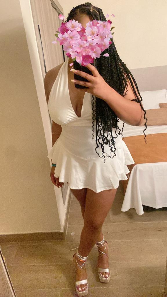 642089283: Chica busca chico en Granada