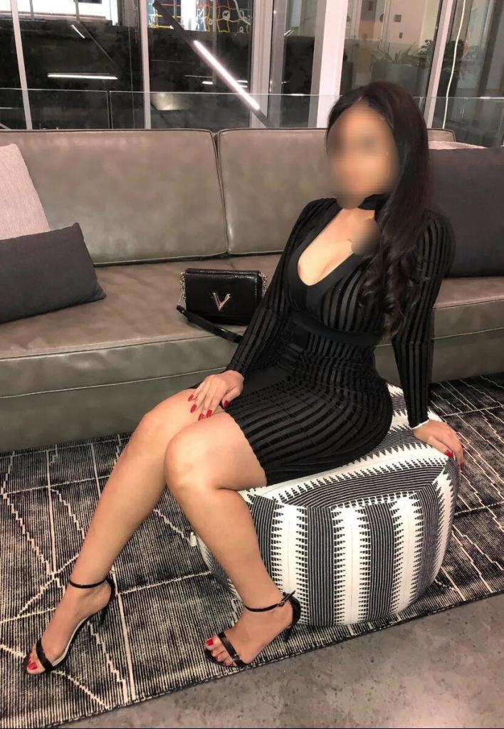 603252215: Chica busca chico en Madrid