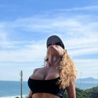 624738900: Chica busca chico en Tenerife