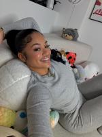 631217333: Chica busca chico en Gerona