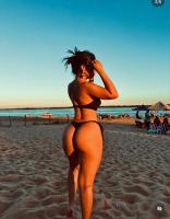 692300318: Chica busca chico en La Coruña