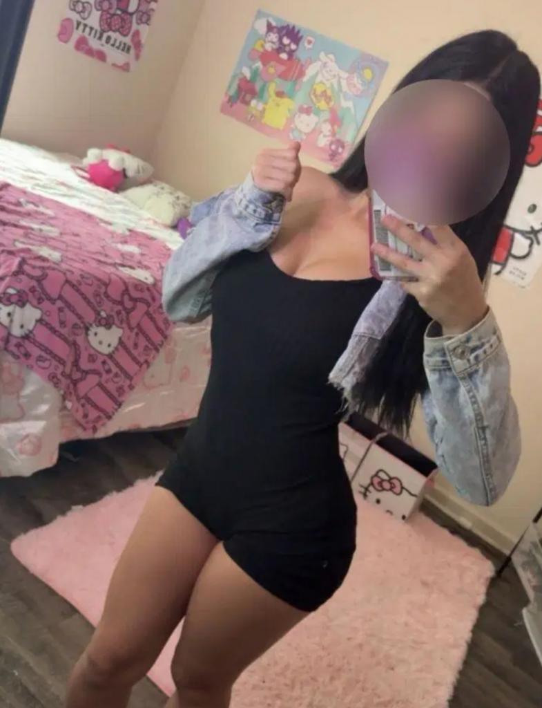 Chica busca chico en Cádiz: 