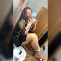 631421561: Chica busca chico en Barcelona