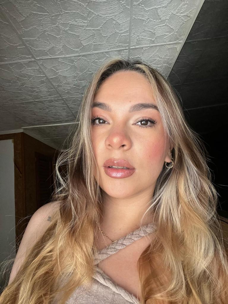 Chica busca chico en Ibiza: Chica busca chico