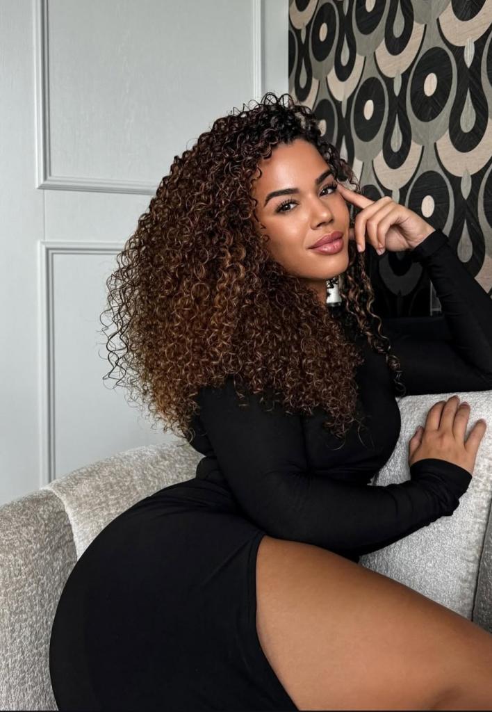 Chica busca chico en Granada: 