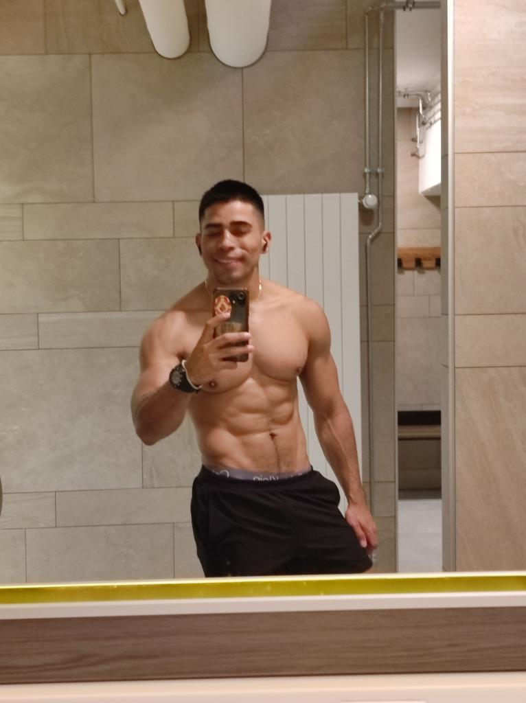 664791199: Chico busca chica en Las Palmas