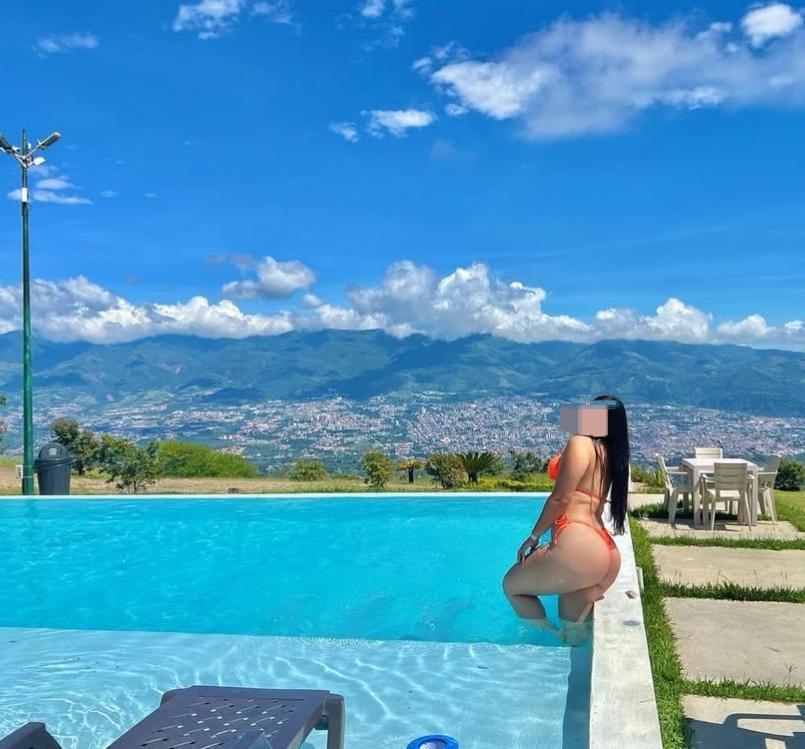 Chica busca chico en Cádiz: 