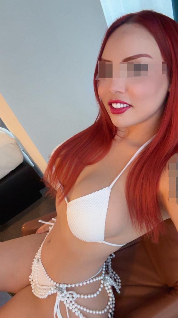 611562781: Chica busca chico en Málaga