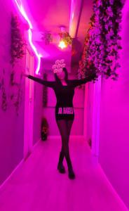 699112444: Chica busca chico en Barcelona