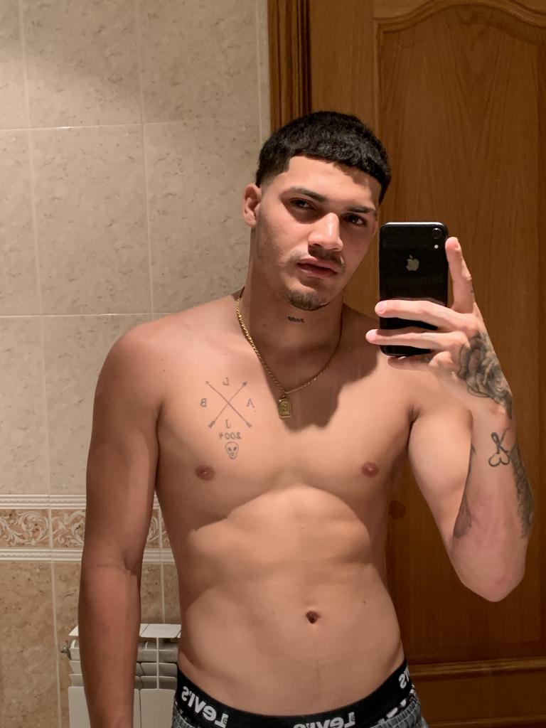 Chico busca chica en Barcelona: 