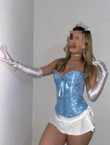 692837792: Chica busca chico en Málaga