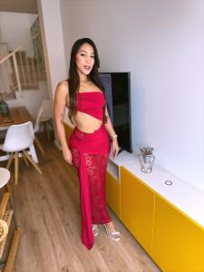 666451358: Chica busca chico en Ibiza