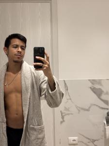 643905419: Chico busca chica en Madrid