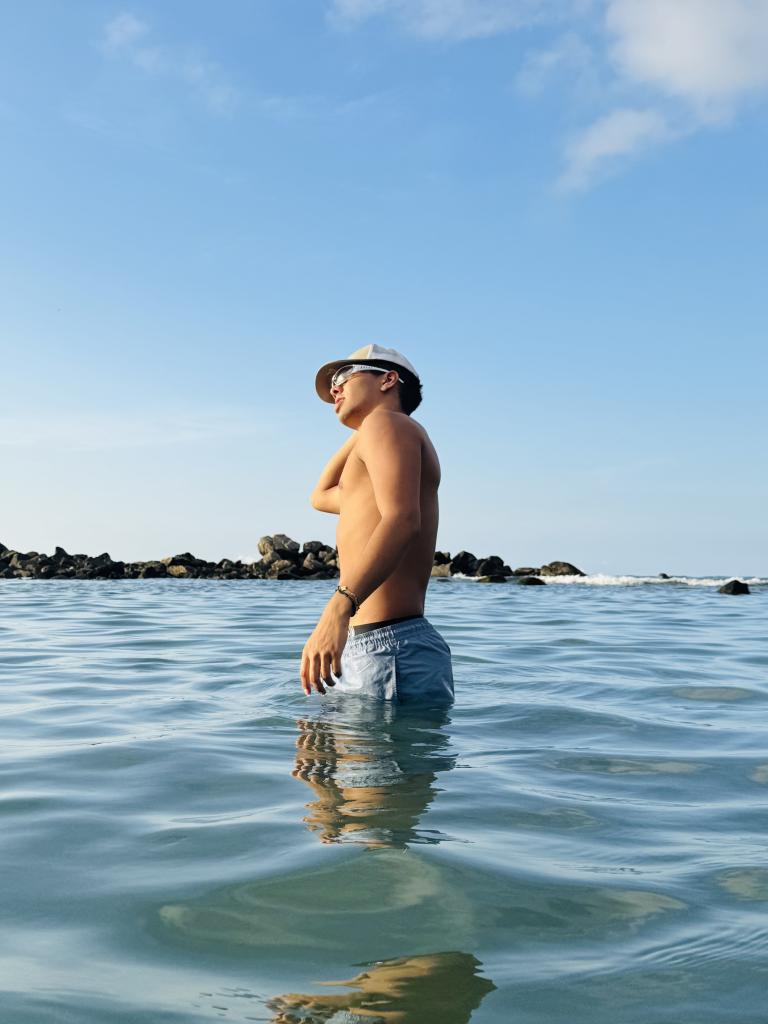 Chico busca chica en Sevilla: 