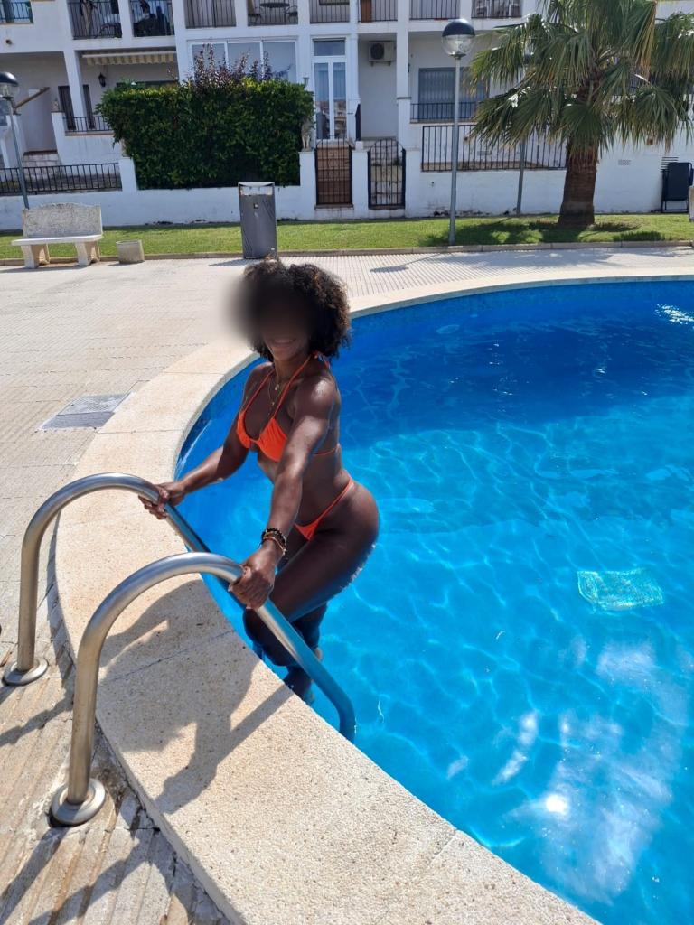 Chica busca chico en Pontevedra: 