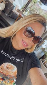 Chica busca chico en Tenerife: 