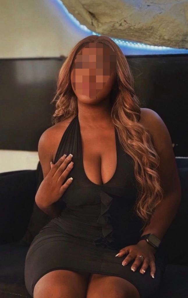 Chica busca chico en Tenerife: 