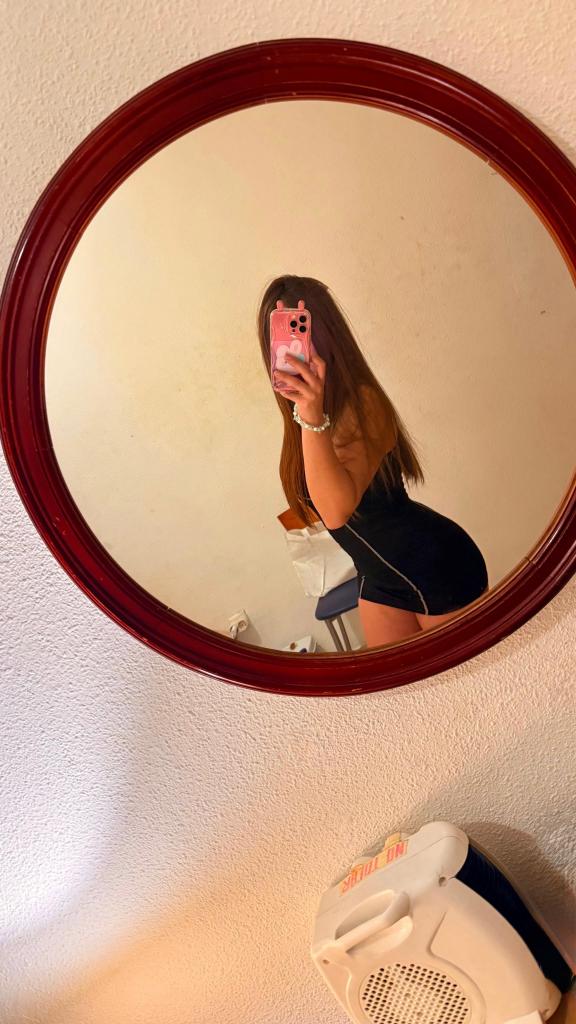 655068496: Chica busca chico en Málaga