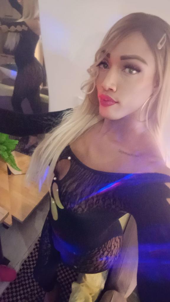 654788770: Travesti en Gerona