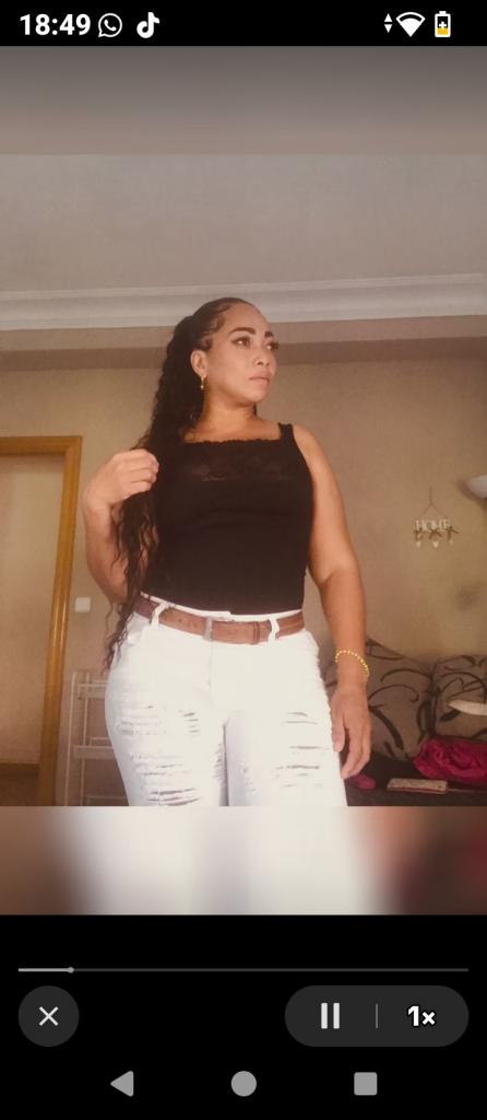 Chica busca chico en Huesca: 