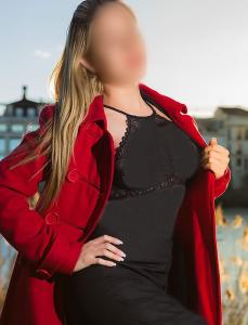 633368811: Chica busca chico en Sevilla