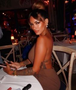 632828915: Chica busca chico en Guipúzcoa