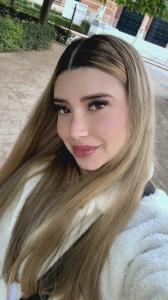 612428989: Chica busca chico en Sevilla