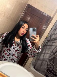 641432241: Chica busca chico en Sevilla