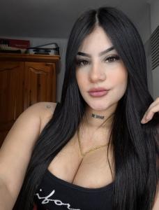 742060075: Chica busca chico en Sevilla