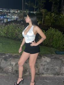 628429961: Chica busca chico en Barcelona