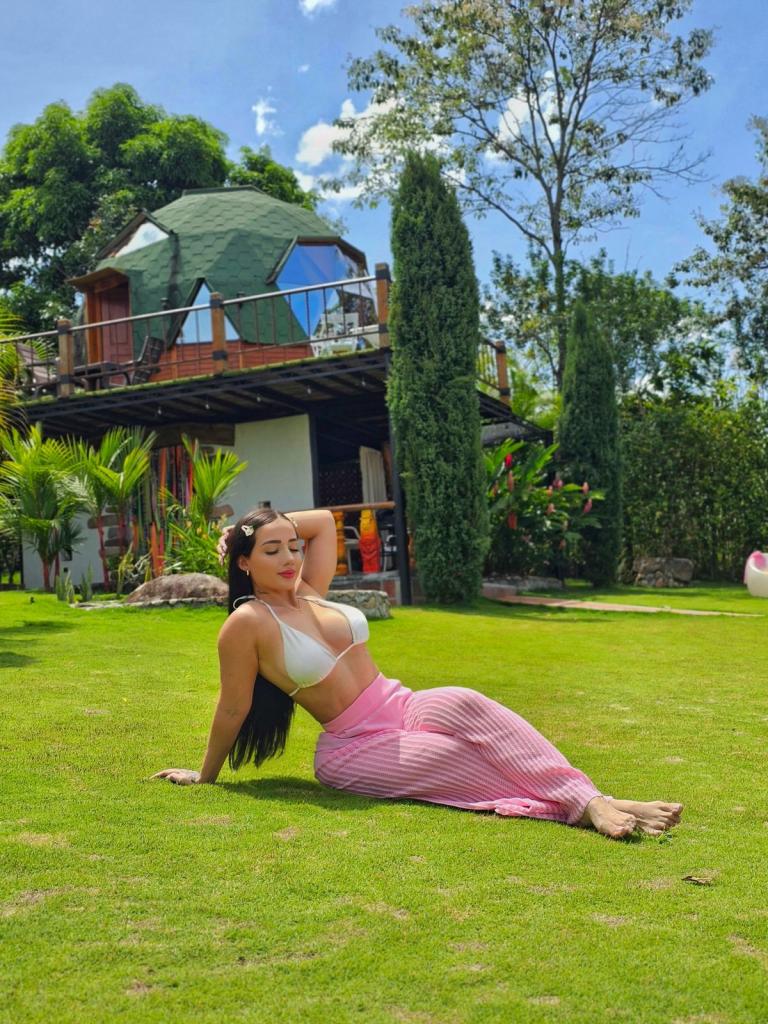 614227247: Chica busca chico en Almería