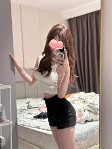 688432150: Chica busca chico en Madrid