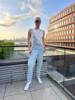 623911348: Chico busca chica en Barcelona