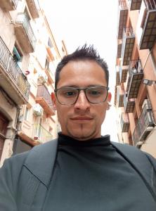 Chico busca chica en Tarragona: 