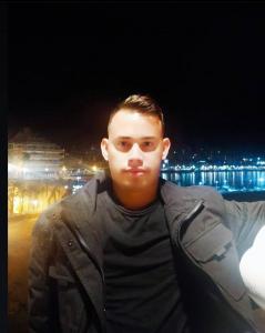 Chico busca chica en Alicante: 