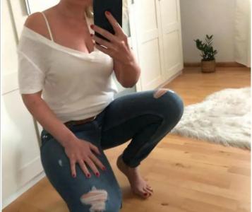 631432725: Chica busca chico en León