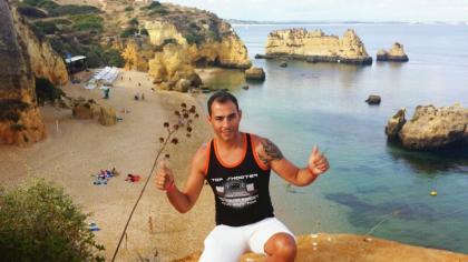 Chico busca chica en Málaga: 