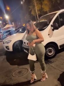 Chica busca chico en Cádiz: 